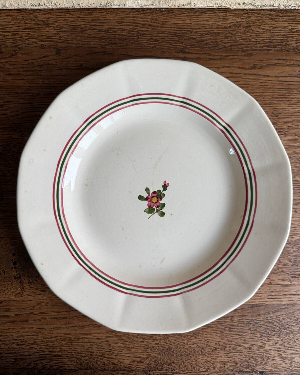 Large round dish Sarreguemines Armelle