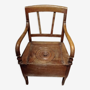 Commode chair