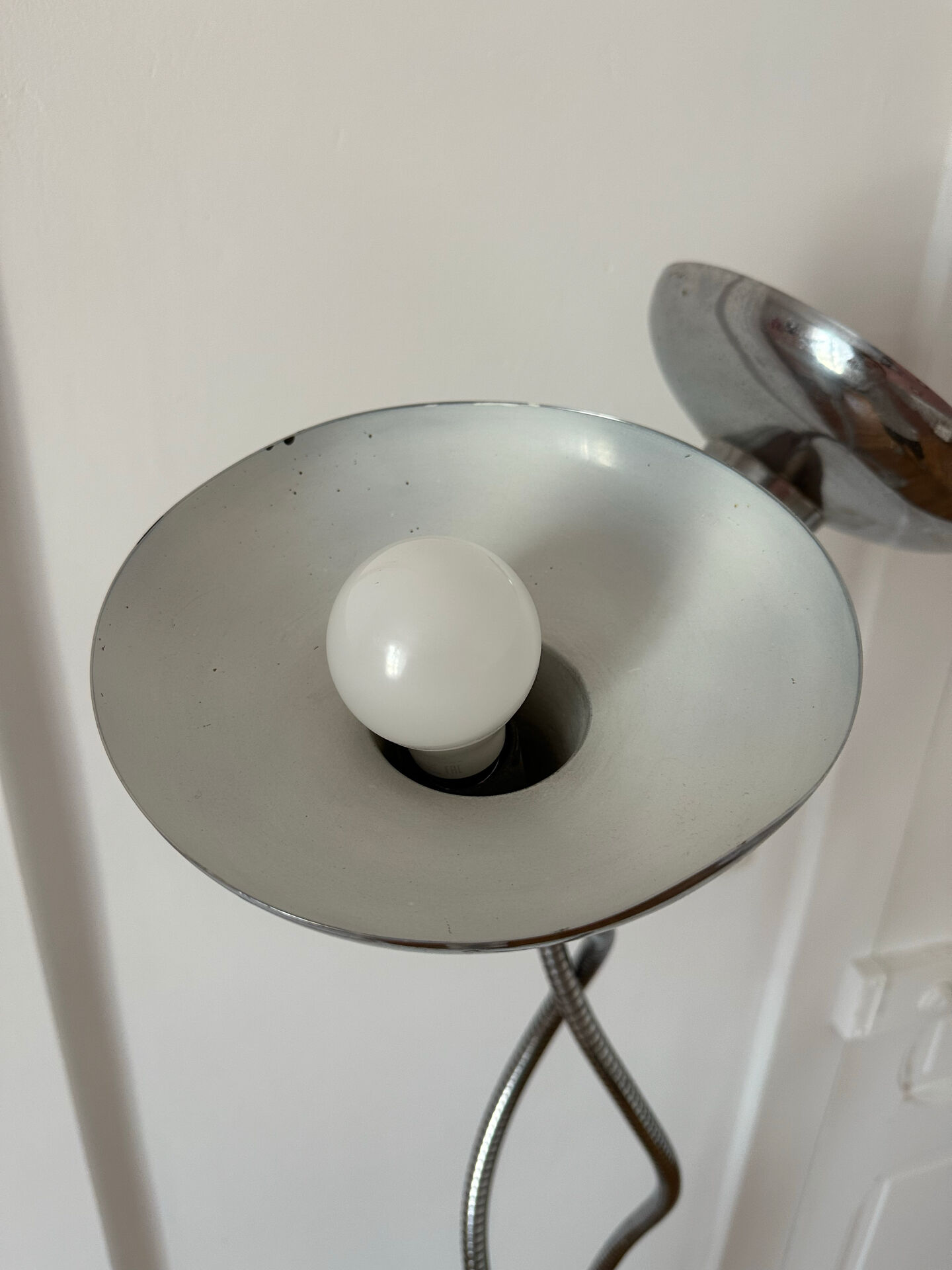 Design floor lamp with 2 flexible arms - vintage