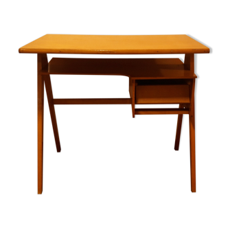 Bureau enfant scandinave