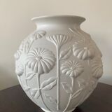 Kaiser biscuit vase by M.Frey