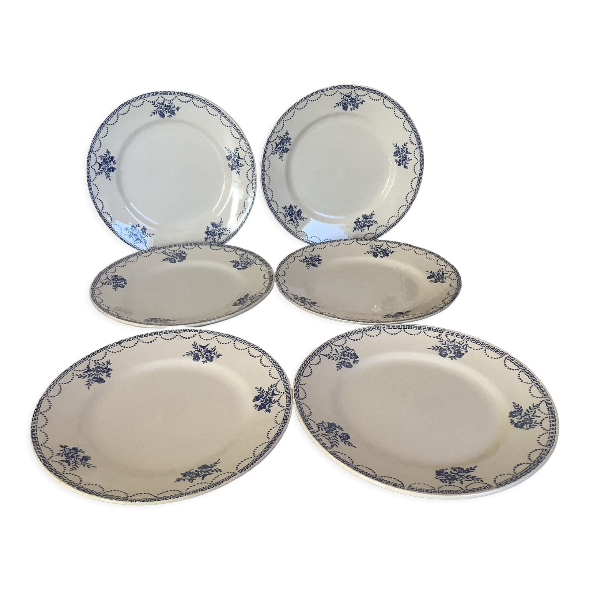 6 anciennes assiettes faïence fleurs bleues st Amand ceranord