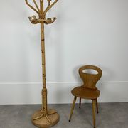 Rattan parrot coat rack and chic jungle style brass