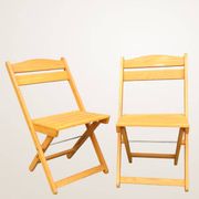 Paire de chaises pliantes en bois blond