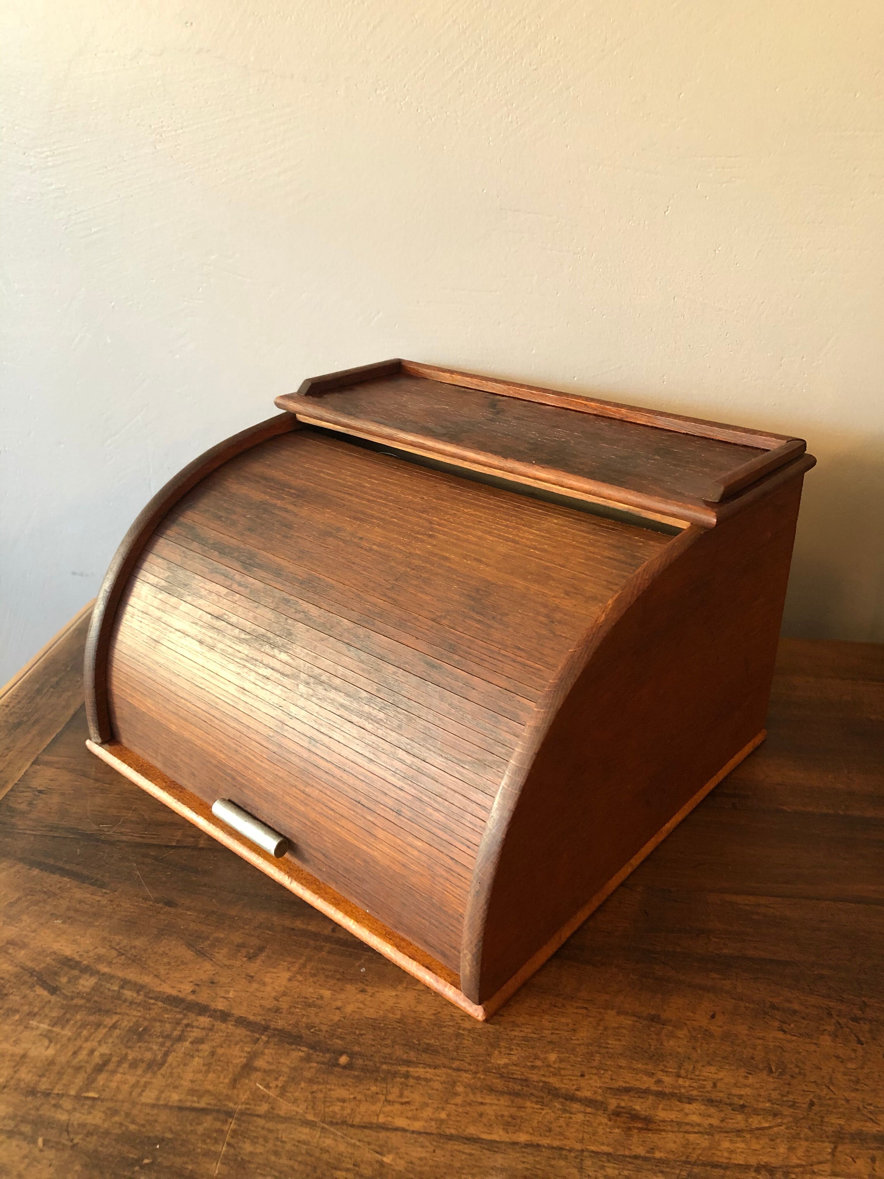 Curtain binder, office accessory