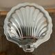 Beurrier vintage coquillage en verre et inox