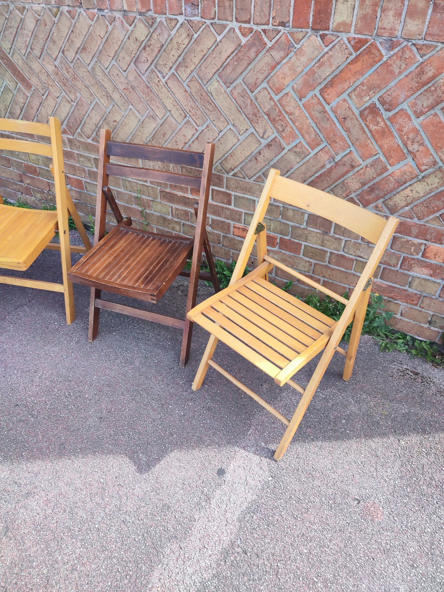 4 folding chairs in vintage teak wood