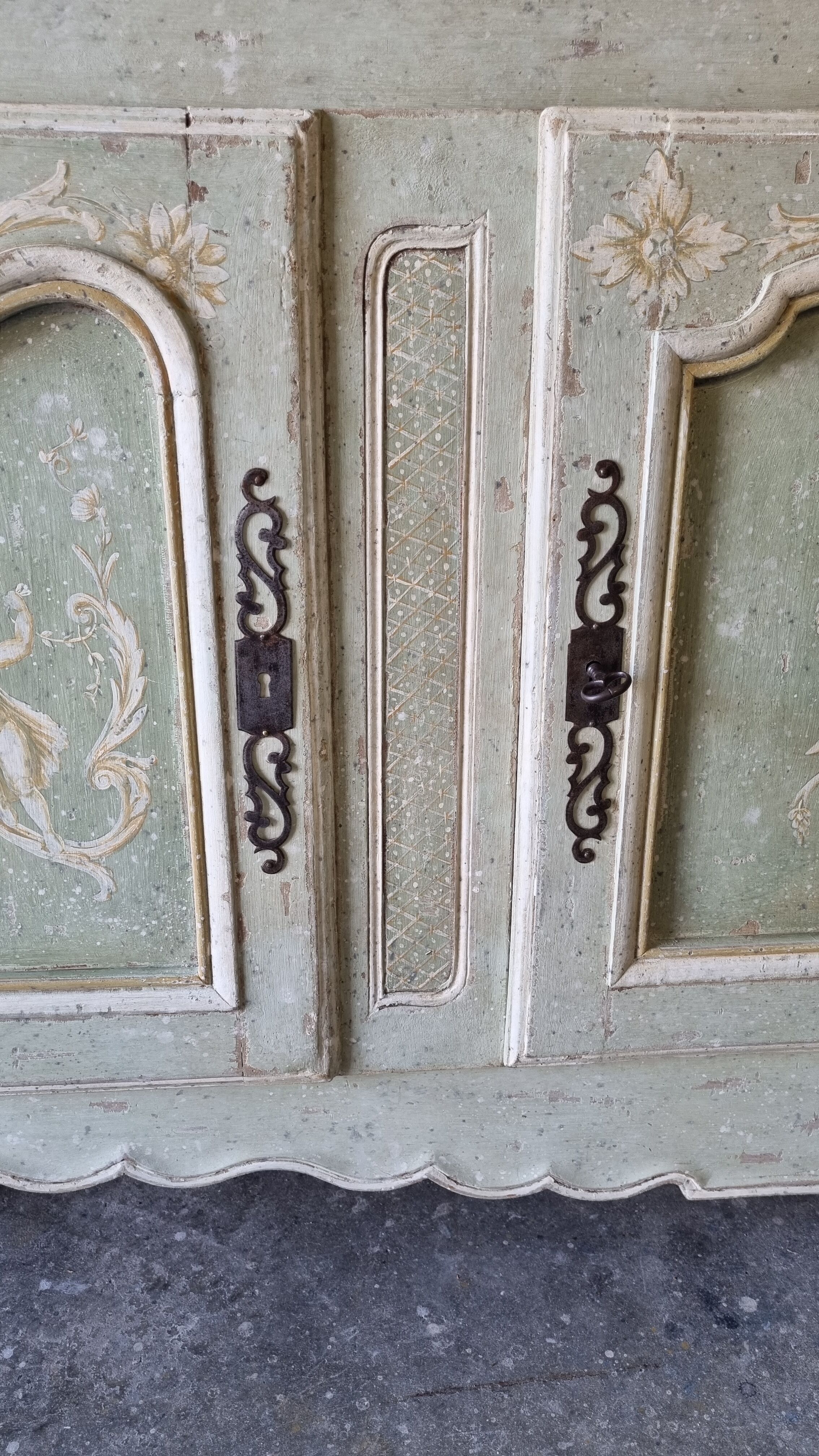 Sideboard late 18th/early 19th