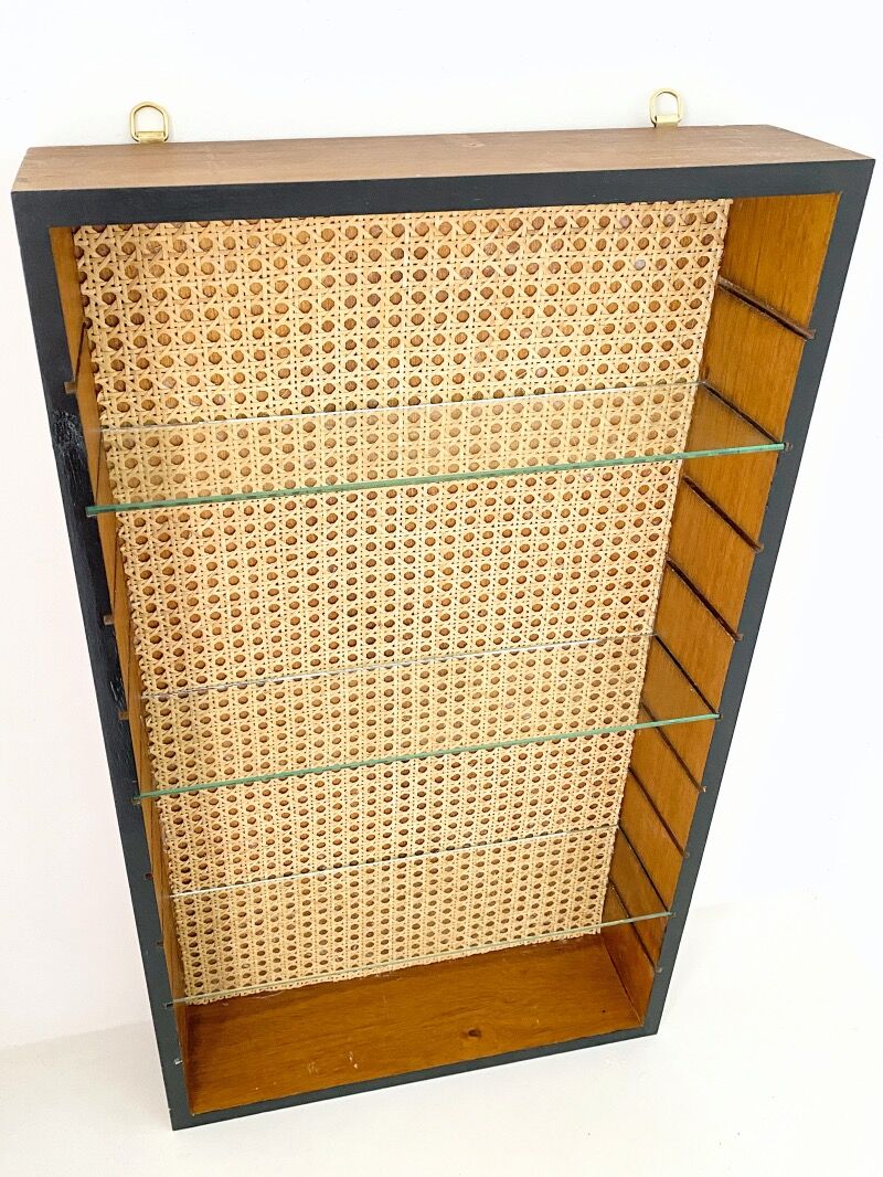 Wooden wall shelf and canning