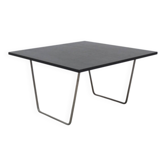 Rare 'Bachelor' coffee table by Verner Panton for Fritz Hansen, 1950s