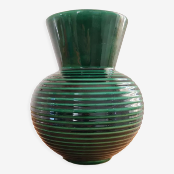 Vase en faïence émaillé vert