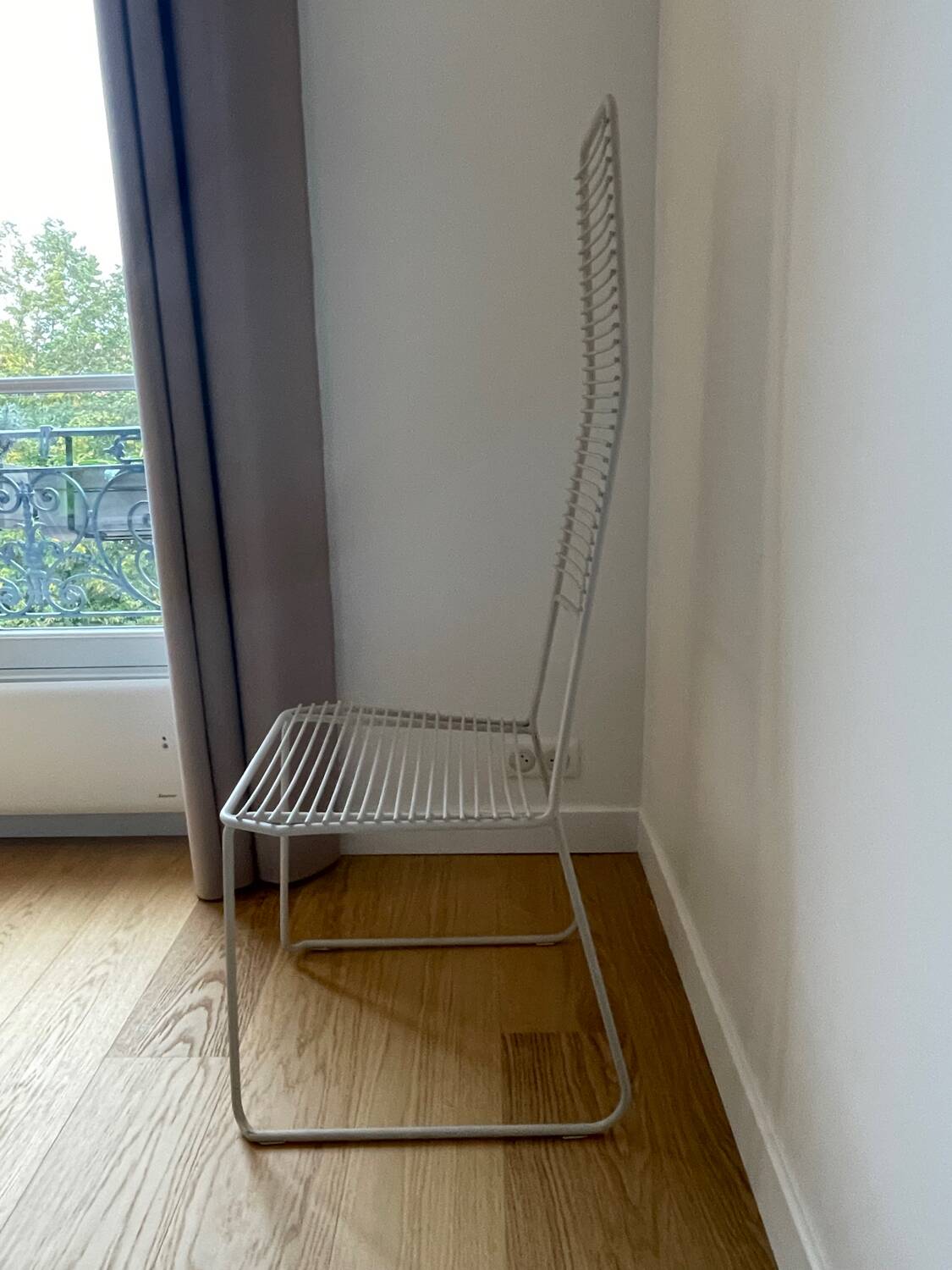 Chaise haute en métal de décoration