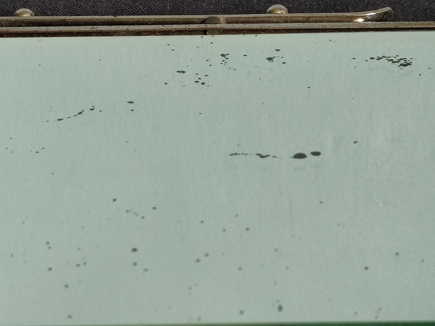 Beveled barber mirror 21x25cm