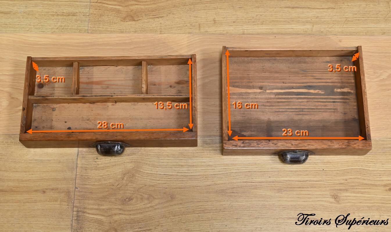 Oak apothecary counter – 1920