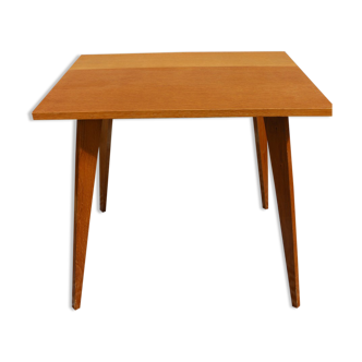 Scandinavian-style side table with spindle feet