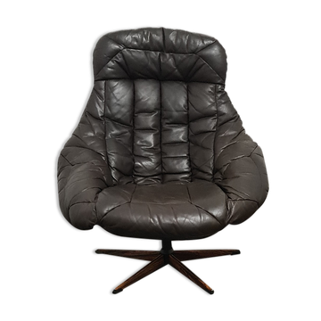 Vintage armchair in Danish design by Bramin