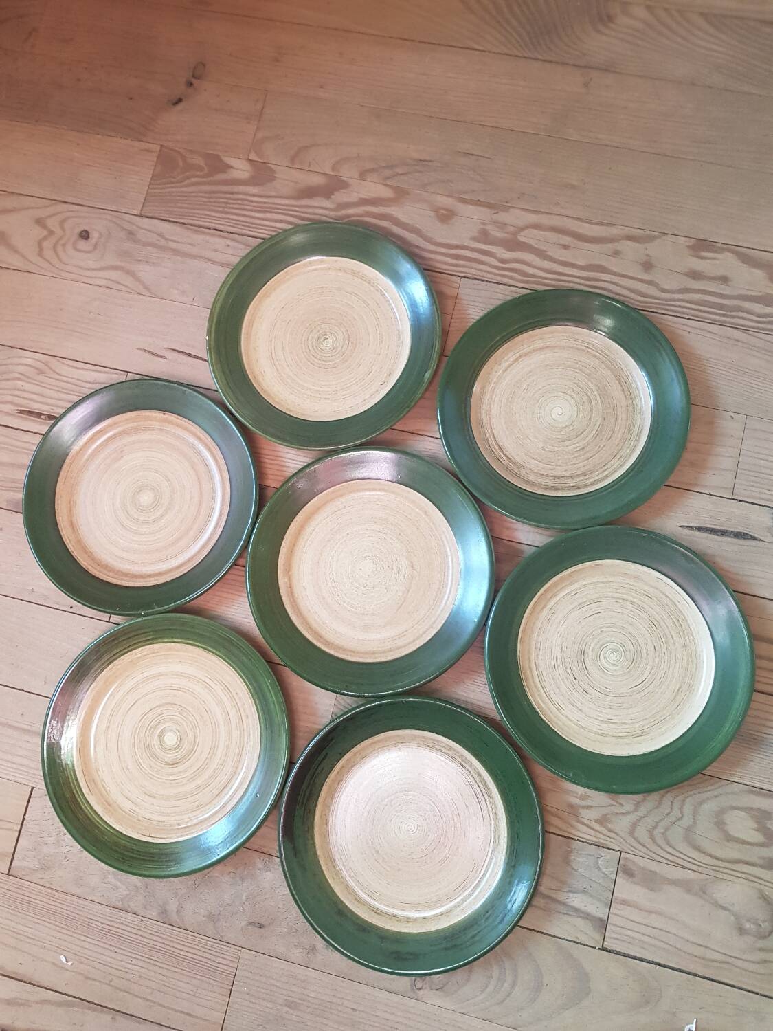 Set of 7 dessert plates Saint Clément