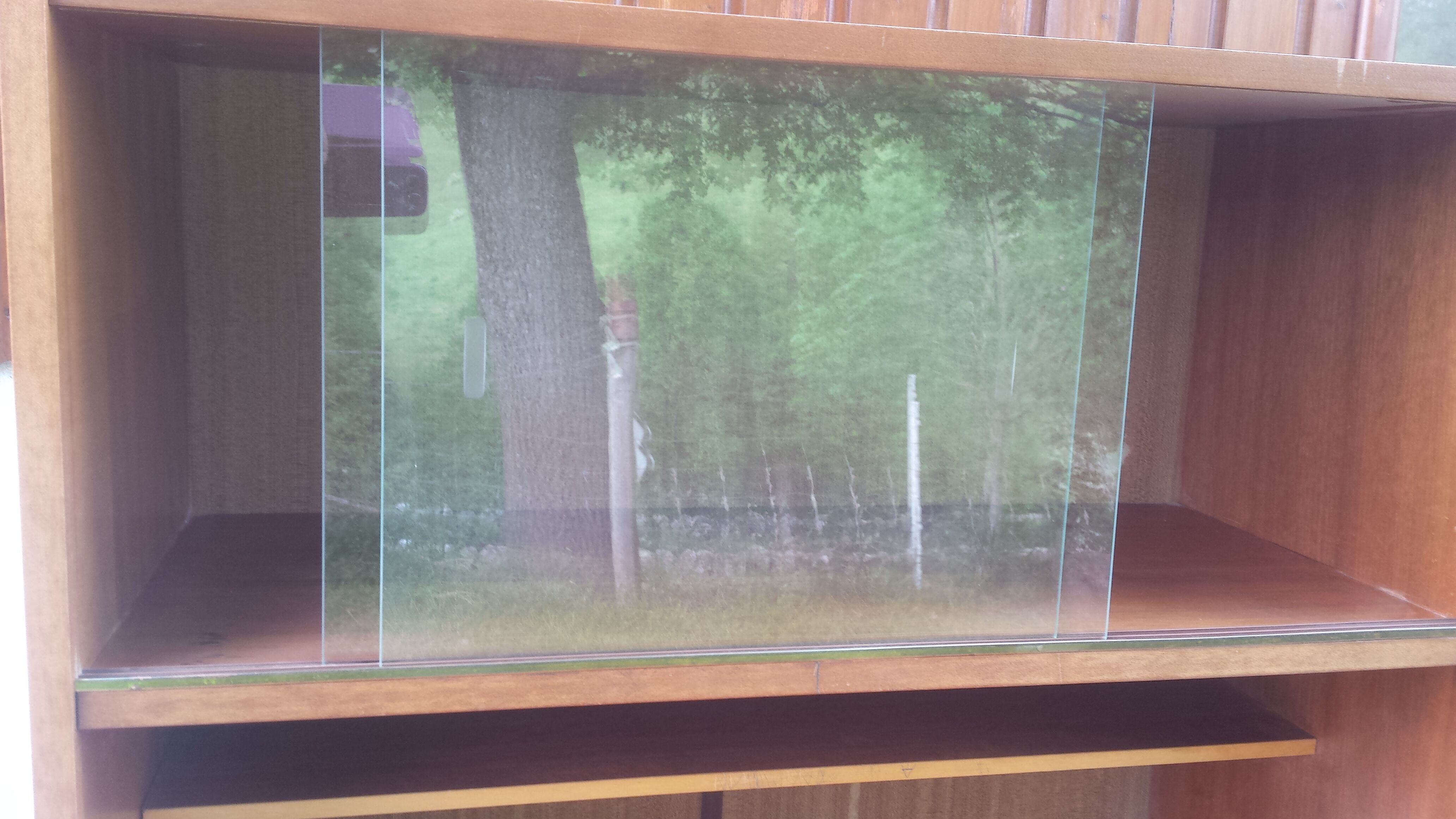 Secretary feet spindles