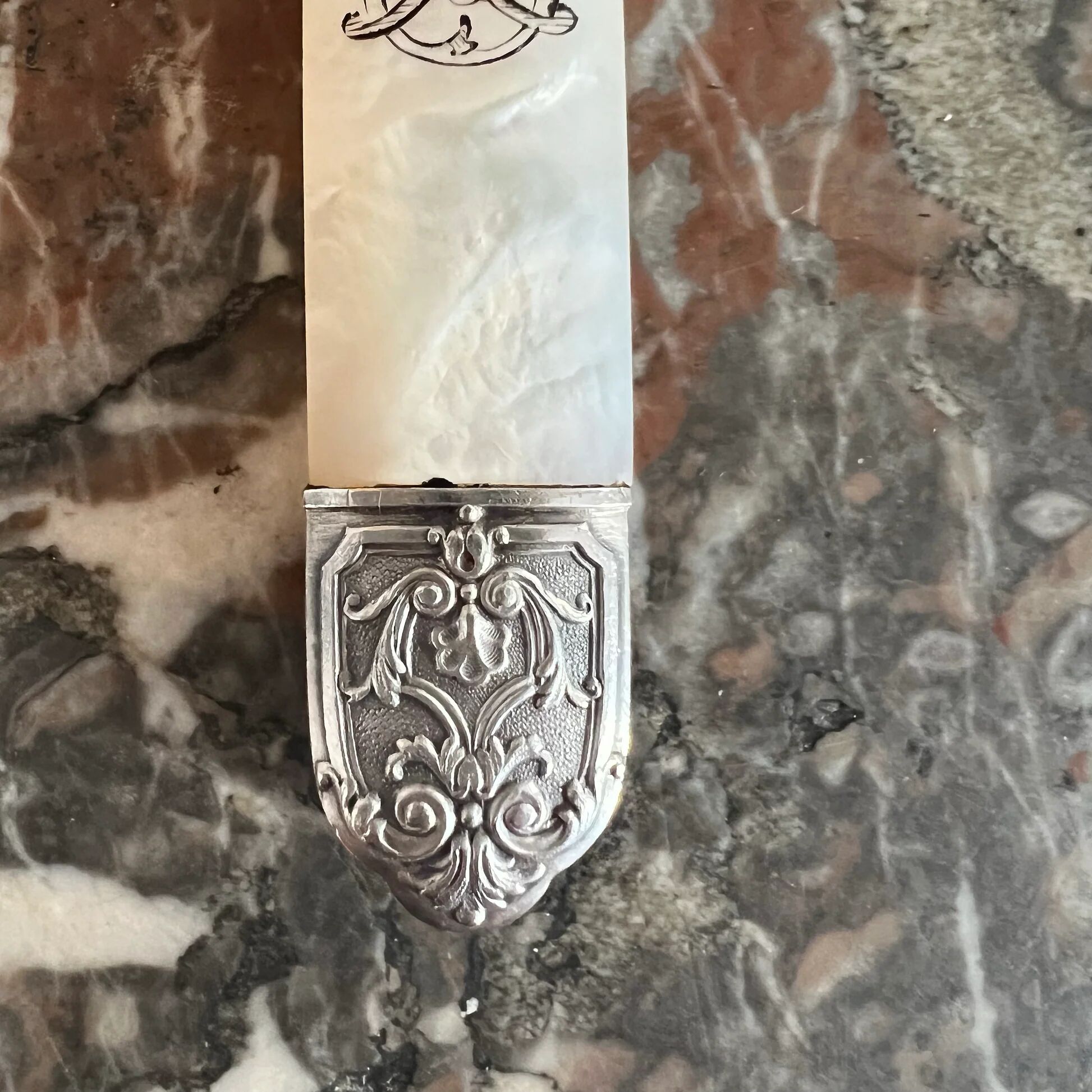 6 mother-of-pearl and sterling silver fruit knives, Hénin & Vivier (1891-1896)