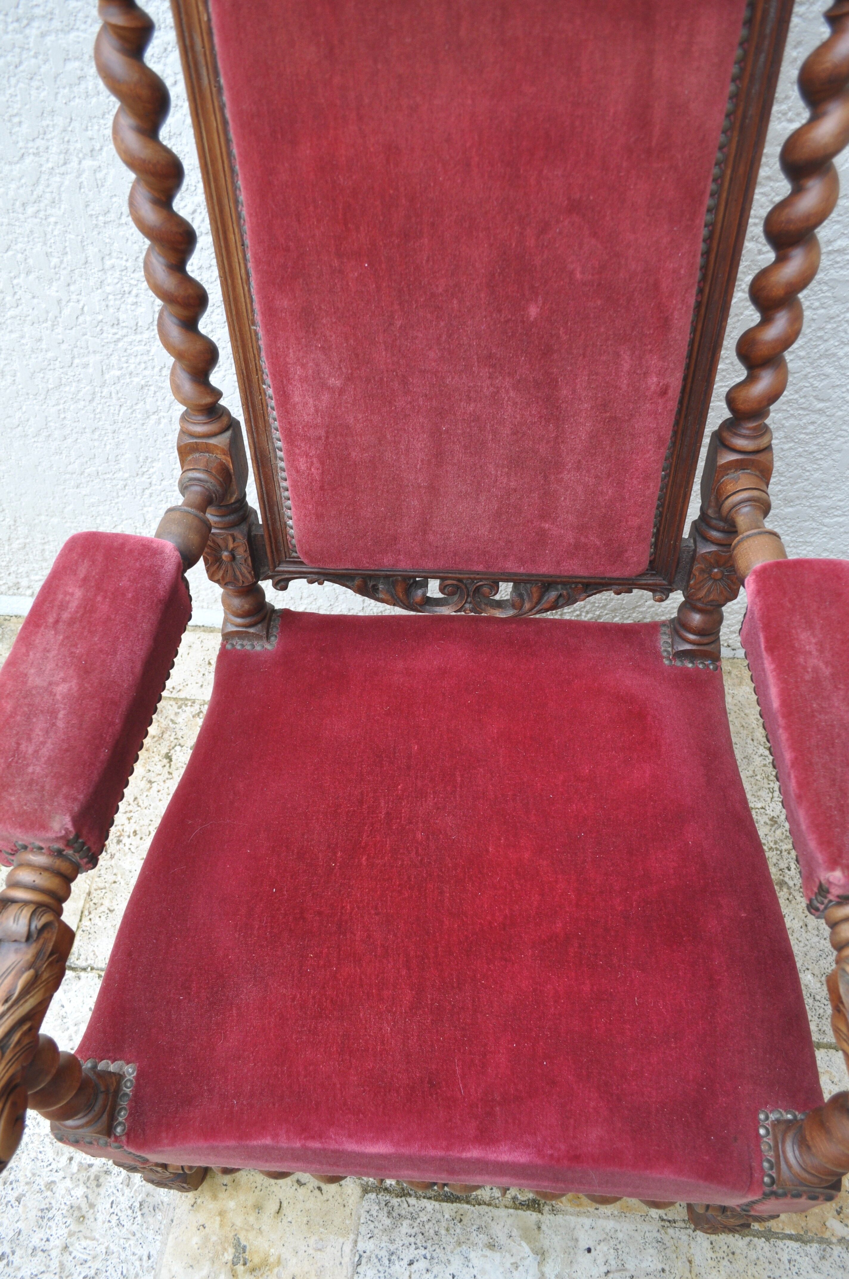 Large baroque armchair old wood and velvet