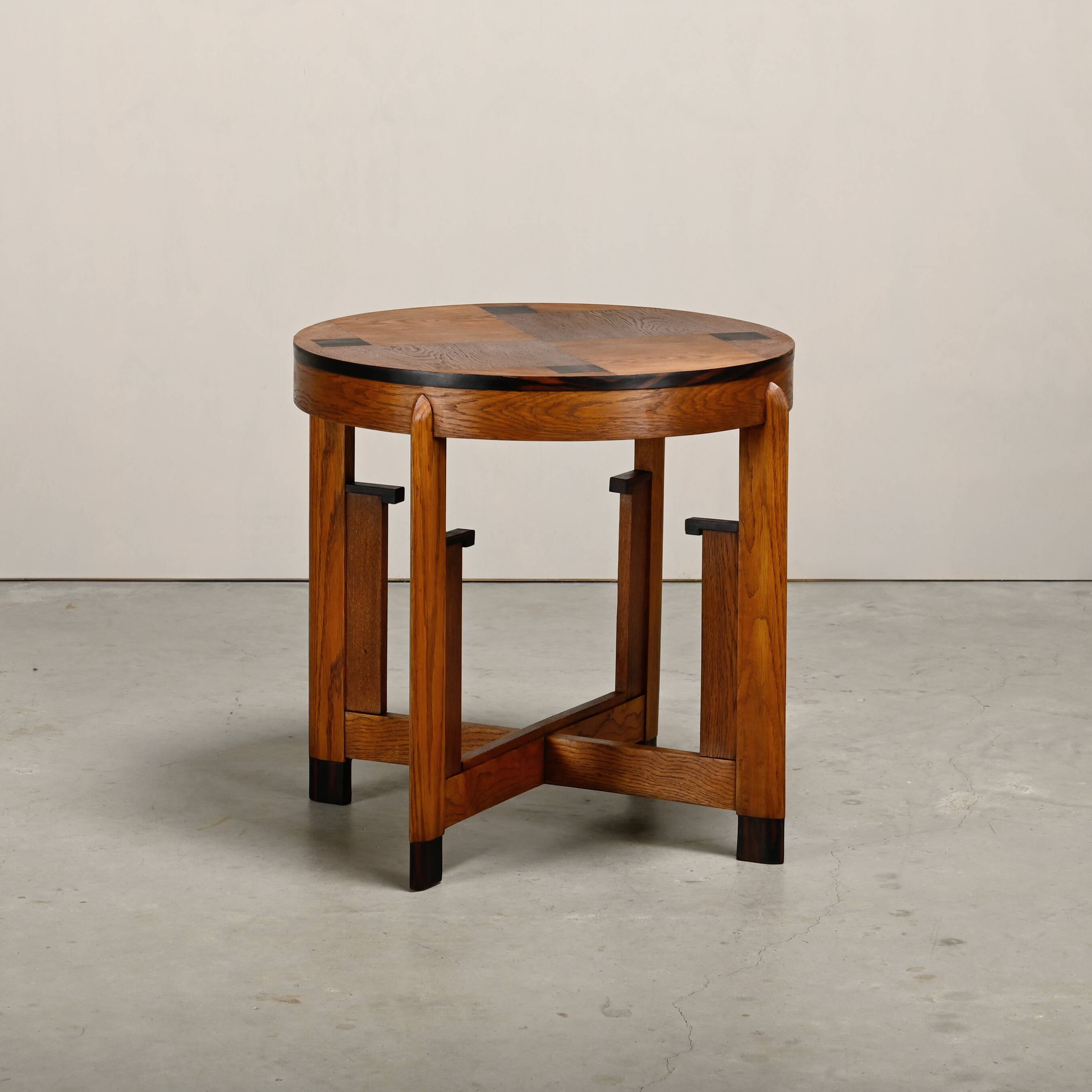 Dutch Art Deco Modernist Amsterdam School side table in Oak