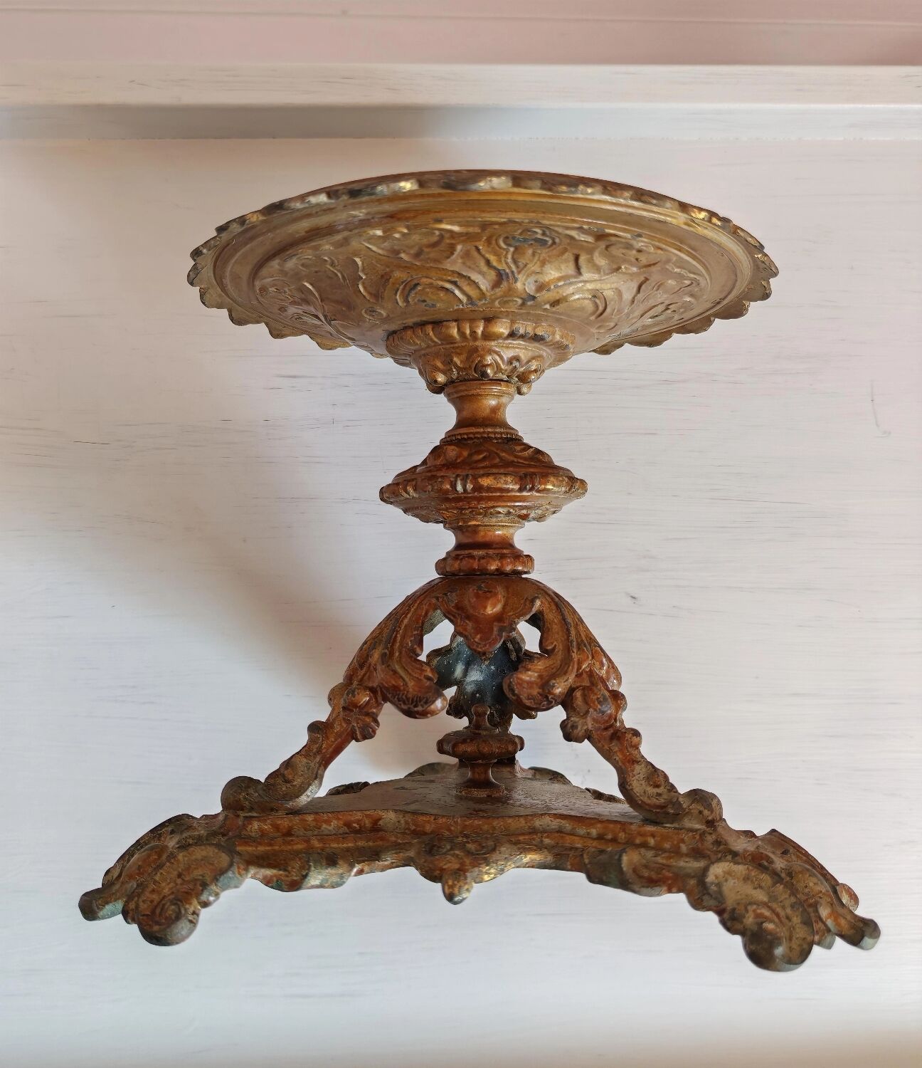 Coupe sur pied en bronze