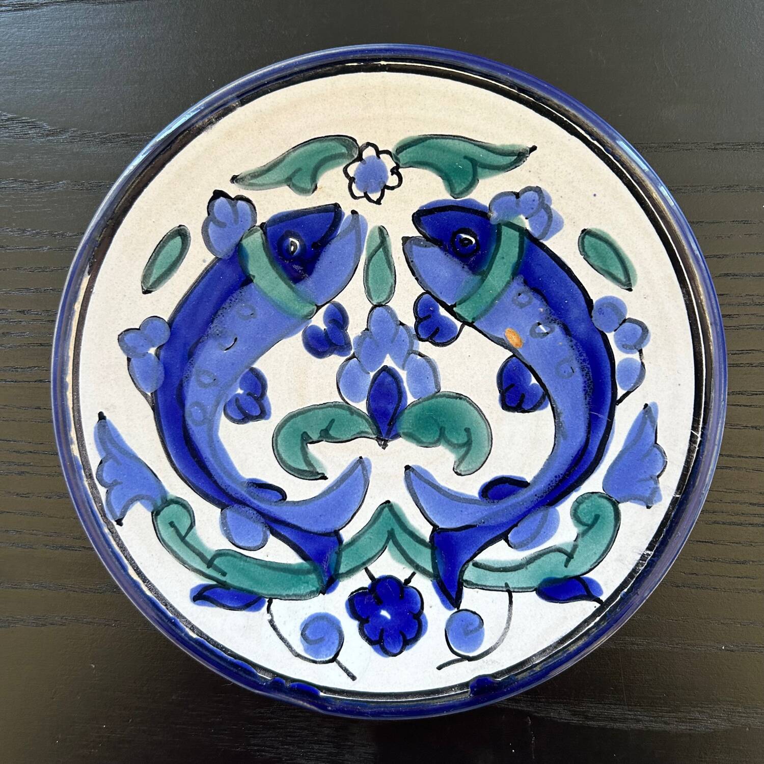 Decorative fish dish
