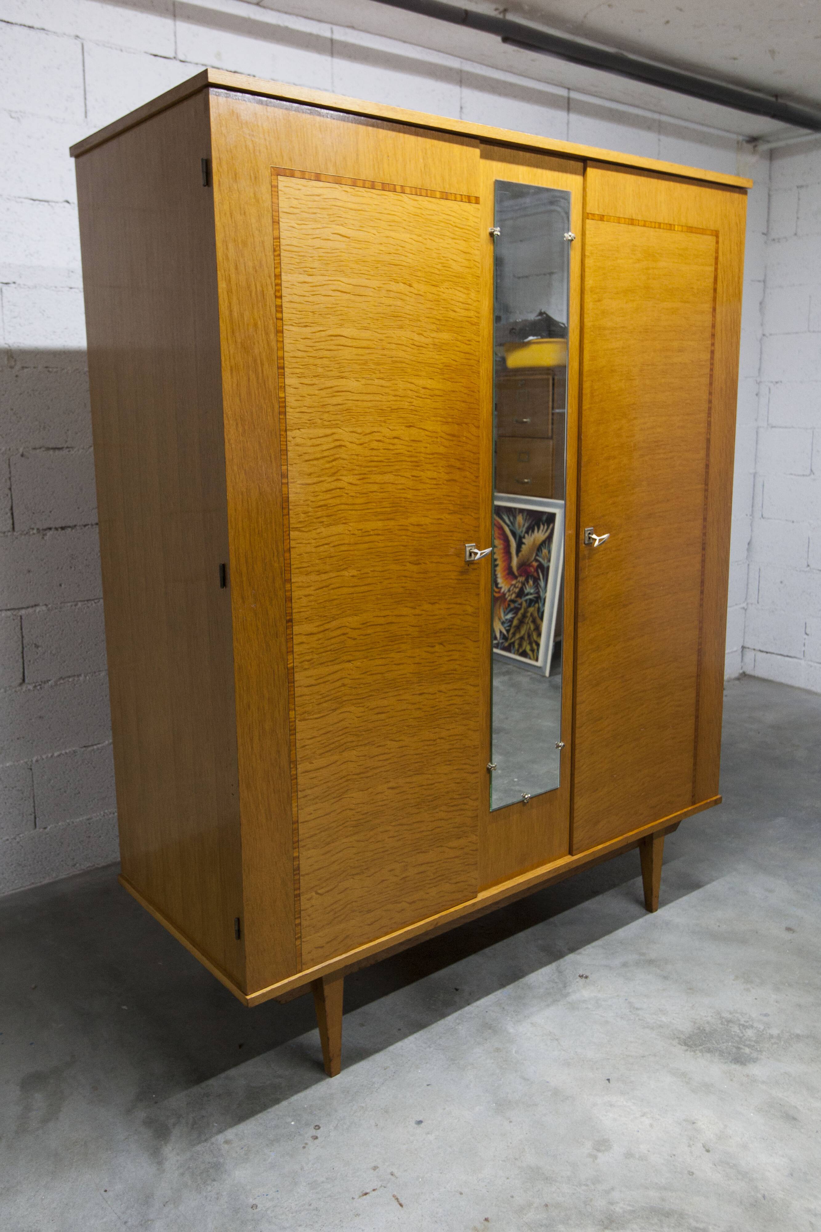 1970 Scandinavian wardrobe with shelves and mirror, 21x126, 2 doors.