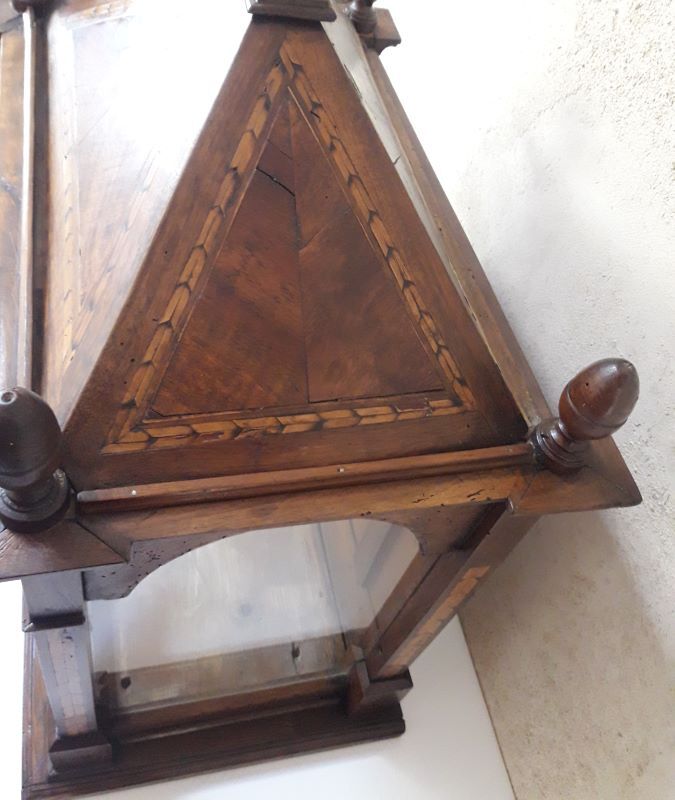 Vitrine XIX° noyer et marqueterie