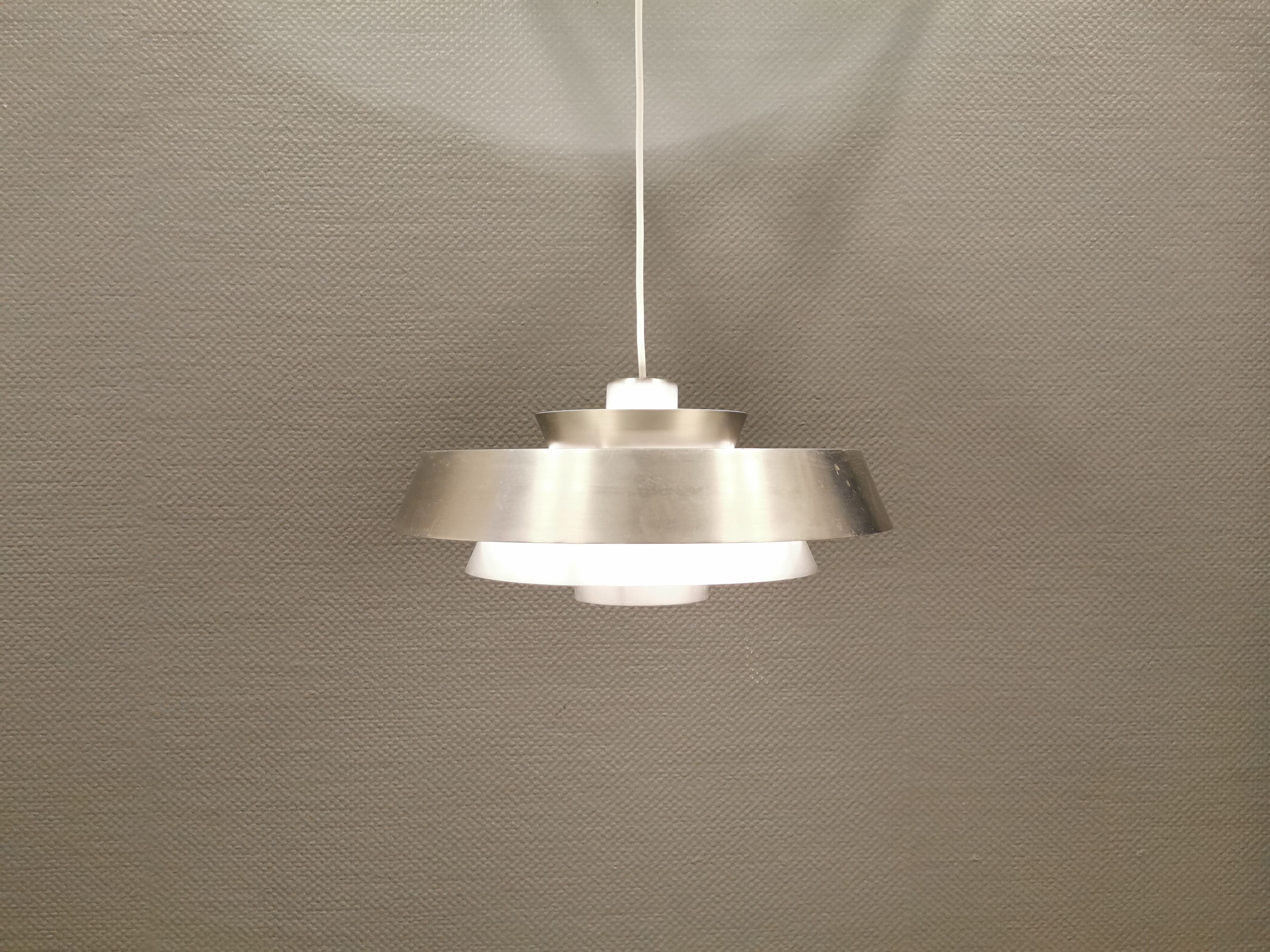 Suspension modèle « Nova » conçue par Jo hammerborg pour Danish Fog&Mørup en 1963.