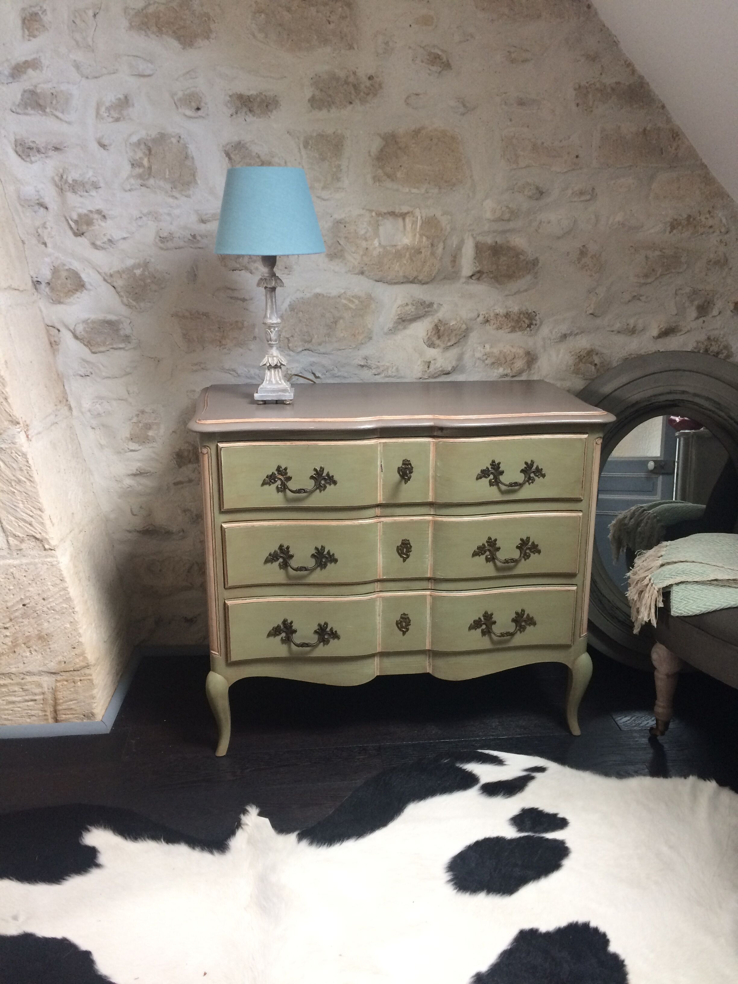 Chest of drawer Louis XV style crossbow