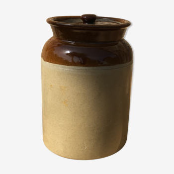 Enamelled sandstone pot