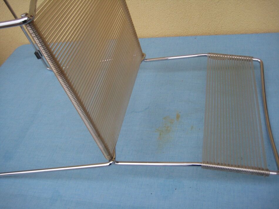 Lot of 4 metal chairs