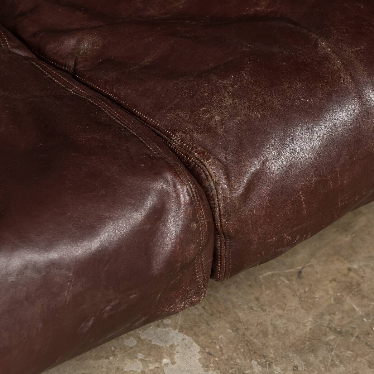 A 20thc italian brown leather sofa by gae aulenti for poltronova c.1962