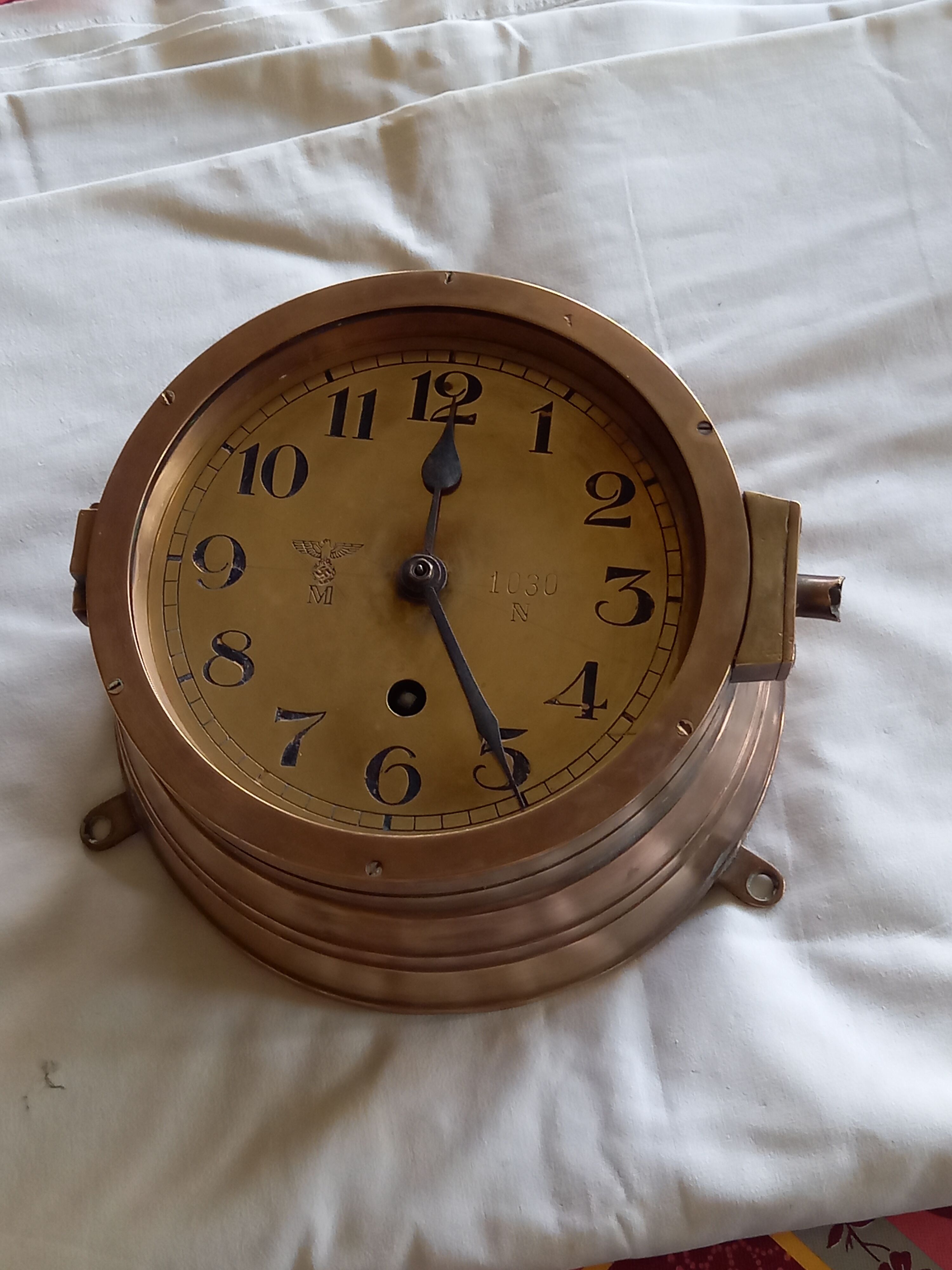 Kriegsmarine on-board clock