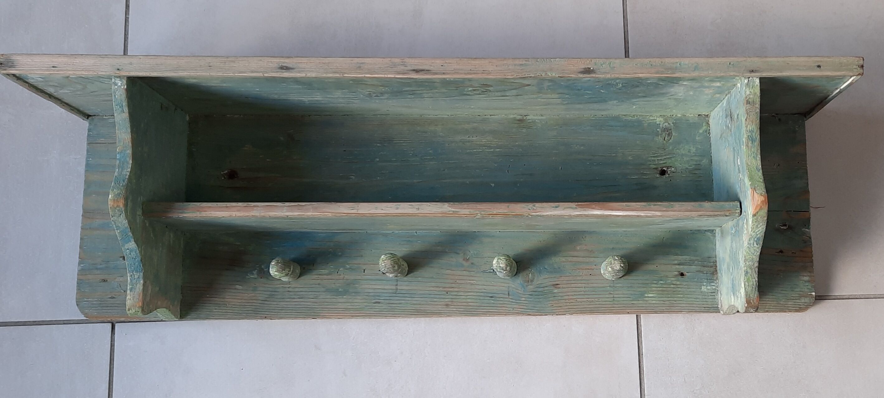 Wall shelf coat rack in old wood