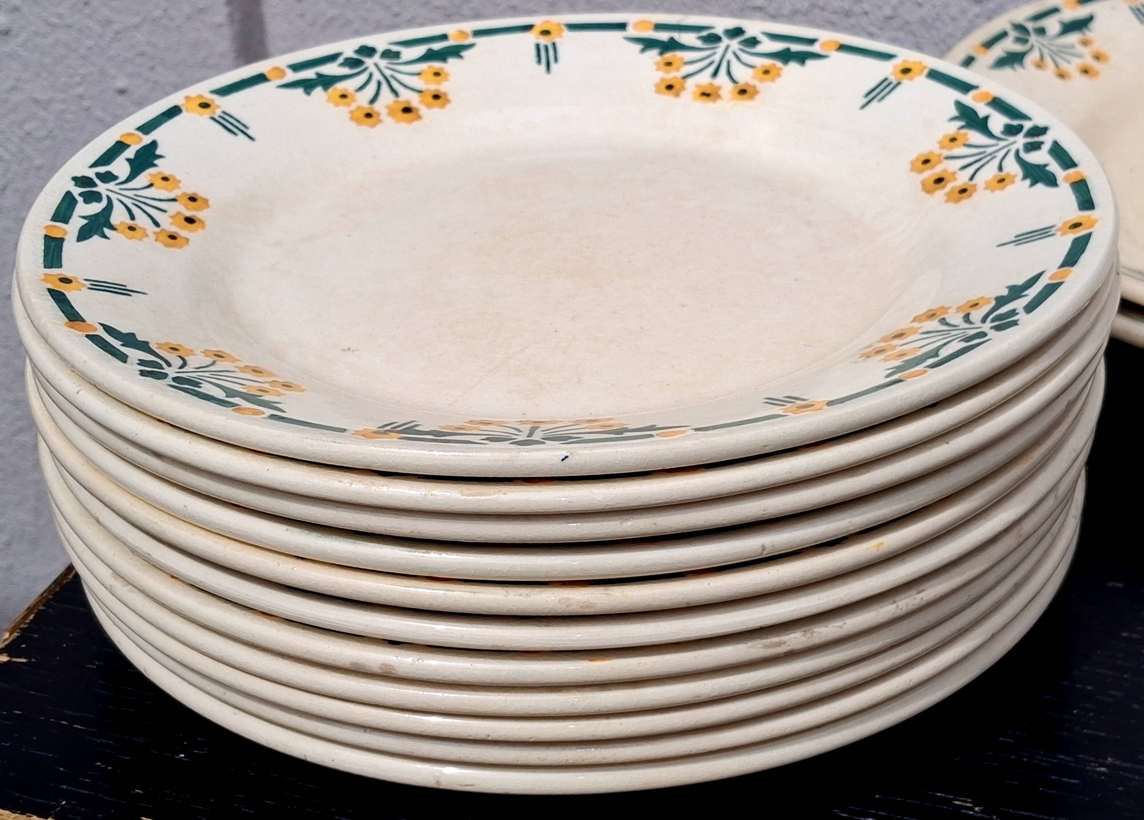 Dining table service, ironstone, Choisy le Roi