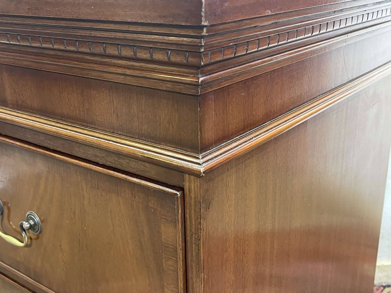 English mahogany chest of drawers from the 1950s