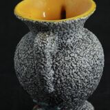 Vase en céramique ancien