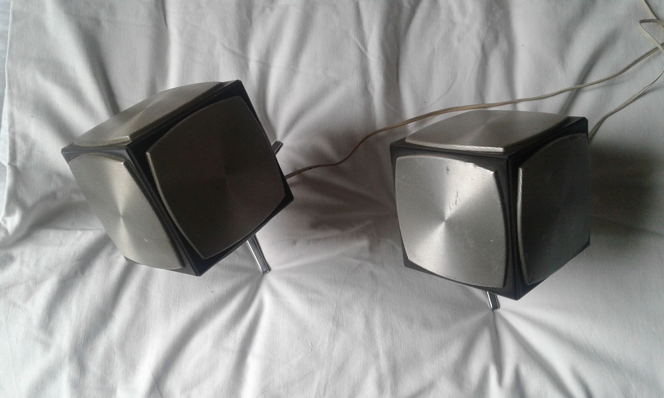 Pregnant grundig audiorama hifi 700 cubic tripod foot