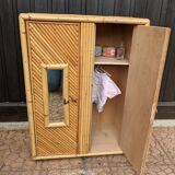 Doll cabinet