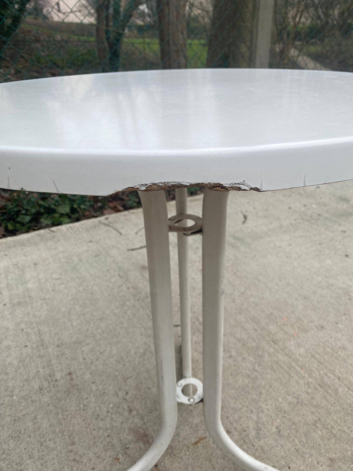 Round bistro table in wood and white steel with central tulip leg 60cm