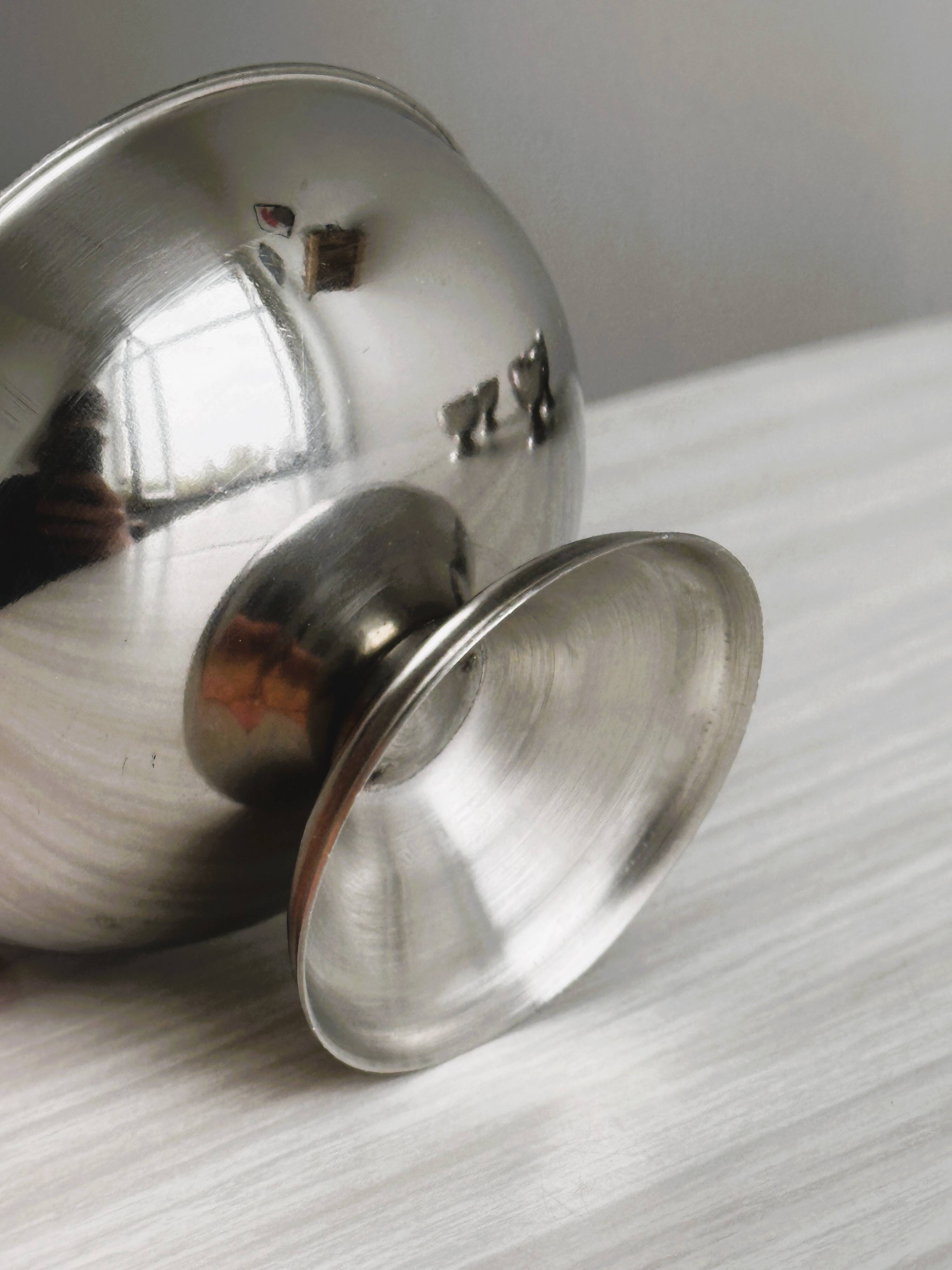Set of 6 silver stainless steel dessert bowls