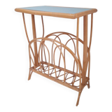 Porte-revue, table d'appoint en osier