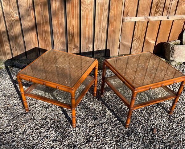 Deux table basse de style chippendale