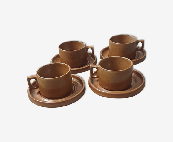 Tasses et soucoupes