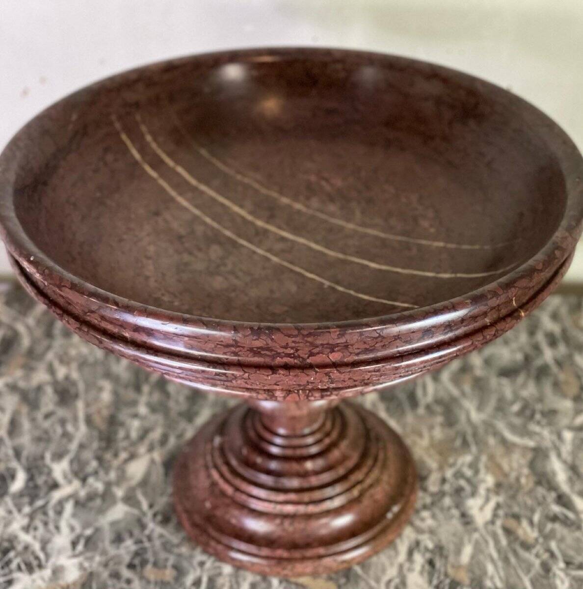 Red griotte marble basin from around 1800.