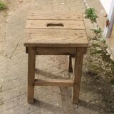 Vintage workshop stool in solid wood – sandblasted