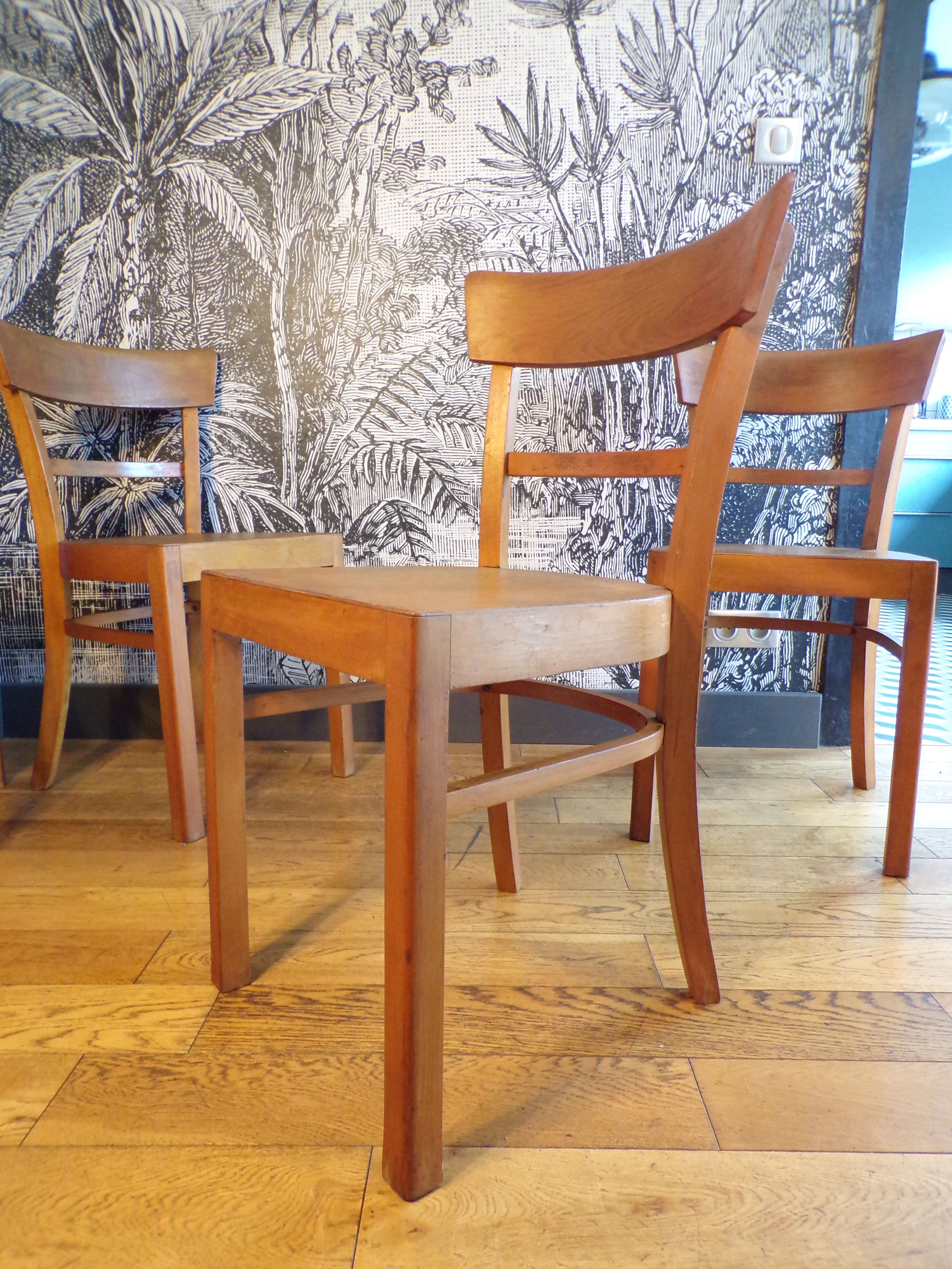 Suite 4 bistro chairs