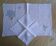 Duo de table brodé main en voile de lin– Bouquet azur & Papillon